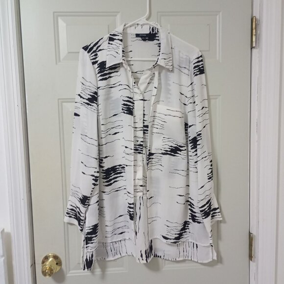 Alfani Womens Black & White Abstract Print Button-Up Blouse M - Picture 1 of 13